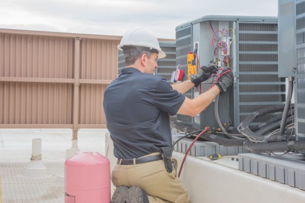 HVAC Tech Checking System | Keith Air Conditioning